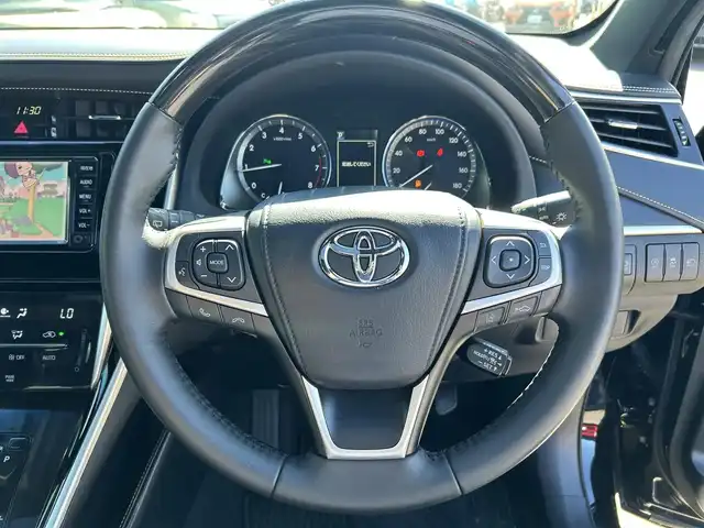 トヨタ ハリアー プレミアム 愛知県 2017(平29)年 6万km ブラック 純正ＳＤナビ　/ＢＴ　/ＣＤ／ＤＶＤ　/Ｂカメラ　/サンルーフ　/ハーフレザー　/クリアランスソナー　/衝突軽減ブレーキ　/プッシュスタート　/レーダークルーズコントロール　/アイドリングストップ　/パワーバックドア/純正フロアマット/オートライト/ステアリングスイッチ/スマートキー/純正１８インチＡＷ