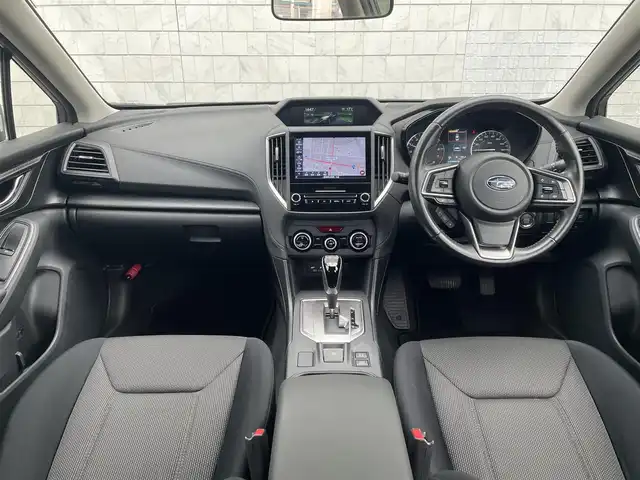 スバル インプレッサ ＸＶ 1．6i－L アイサイト 群馬県 2020(令2)年 0.7万km マグネタイトグレーメタリック ワンオーナー/アイサイトコアテクノロジー/・プリクラッシュブレーキ/・レーダークルーズコントロール/・AT誤発進抑制機能/・車線逸脱警報/・ふらつき警報/・後退時ブレーキアシスト/・先行車発進お知らせ/・ペダル踏み間違い時加速制御機能/純正SDナビ　NR-MZ300-BIN-3/　(CD DVD Bluetooth フルセグ iPod AUX AM FM)/純正前後ドライブレコーダー　CA-DR03TDFA/バックカメラ/ビルトインETC/LEDヘッドライト/オートライト/革巻きステアリング/ステアリングスイッチ/パドルシフト/アイドリングストップ/オートビークルホールド（AVH)/ステアリング連動ヘッドランプ（SRH）/横滑り防止/電動格納ウィンカーミラー/純正フロアマット/純正ドアバイザー/取扱説明書/保証書/スペアキー