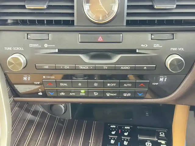 レクサス ＲＸ 450h バージョンL 千葉県 2018(平30)年 3.8万km ブラック 純正メモリナビ/・CD/DVD/Bluetooth/AM/FM/フルセグTV/安全装備/・衝突被害軽減ブレーキ/・レーダークルーズコントロール（操舵支援有）/・RCTA（リヤクロストラフィックアラート）/・BSM（ブラインドスポットモニター）/・電子パーキングブレーキ/・オートブレーキホールド/・コーナーセンサー（前後）/・ダブルエアーバッグ/・カーテンエアーバッグ/内装装備/・HUD（ヘッドアップディスプレイ）/・ステアリングリモコン/・ステアリングヒーター/・シートヒーター/・オートライト/・オートハイビーム/・ETC2.0/・プッシュスタート/・パワーバックドア/走行モード/・マニュアルモード/・Eco/Normal/Sport/Sport＋/スマートキー/取扱説明書・保証書