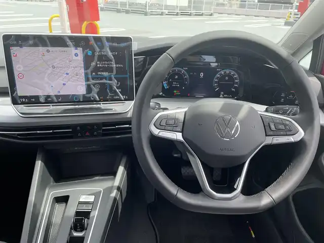 フォルクスワーゲン ＶＷ ゴルフ eTSI アクティブ 東京都 2025(令7)年 0.1万km ワイン ワンオーナー/純正ナビ（BT/AM/FM)/バックカメラ/シートヒーター/ステアリングヒーター/パドルシフト/エンジンプッシュボタン/純正１６インチアルミ/ステアリングスイッチ/純正マット/スペアキー１本/保証書/取説