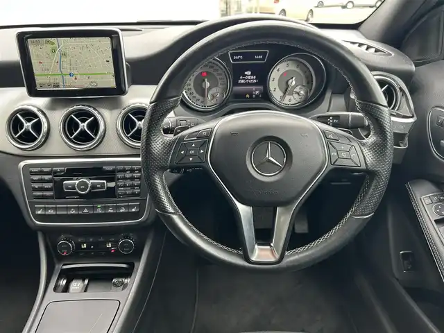 メルセデス・ベンツ ＧＬＡ２５０ 4マチック オフロード 福島県 2015(平27)年 5万km マウンテングレー パノラミックスライディングルーフ/４WD/純正ナビ/(USB/BT/フルセグ)/運転席メモリシート/運転席パワーシート/運転席シートヒーター/HIDオートライト/フォグランプ/前後ドライブレコーダー/ハーフレザーシート/バックカメラ/ルーフレール/パワーバックドア/プッシュスタート/コーナーセンサー/アイドリングストップ/ＥＴＣ/純正ドアバイザー/純正フロアマット