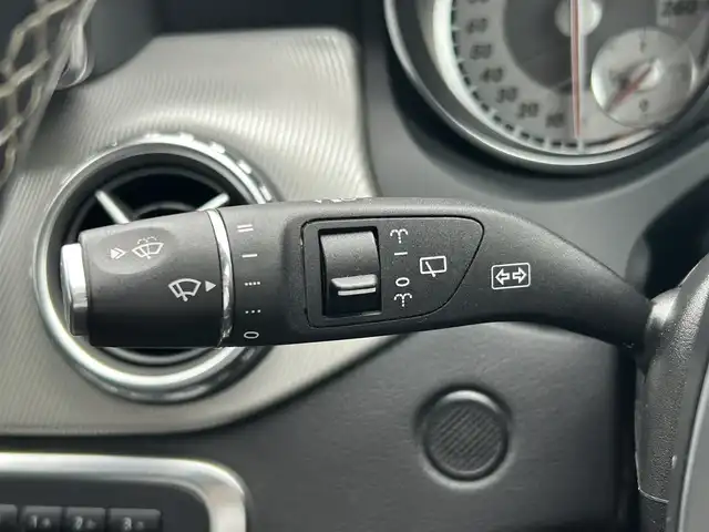 メルセデス・ベンツ ＧＬＡ２５０ 4マチック オフロード 福島県 2015(平27)年 5万km マウンテングレー パノラミックスライディングルーフ/４WD/純正ナビ/(USB/BT/フルセグ)/運転席メモリシート/運転席パワーシート/運転席シートヒーター/HIDオートライト/フォグランプ/前後ドライブレコーダー/ハーフレザーシート/バックカメラ/ルーフレール/パワーバックドア/プッシュスタート/コーナーセンサー/アイドリングストップ/ＥＴＣ/純正ドアバイザー/純正フロアマット