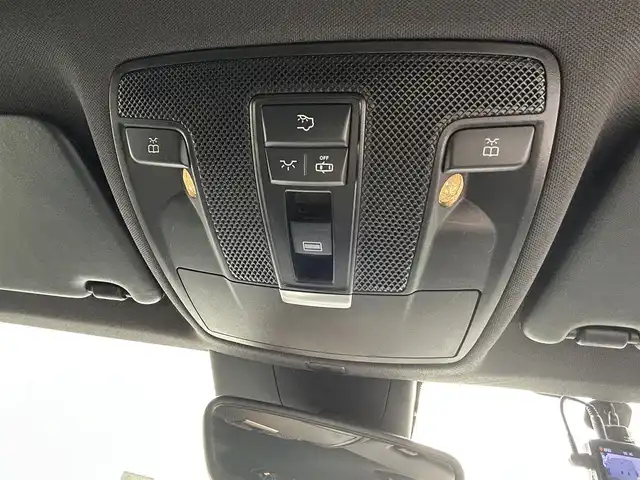 メルセデス・ベンツ ＧＬＡ２５０ 4マチック オフロード 福島県 2015(平27)年 5万km マウンテングレー パノラミックスライディングルーフ/４WD/純正ナビ/(USB/BT/フルセグ)/運転席メモリシート/運転席パワーシート/運転席シートヒーター/HIDオートライト/フォグランプ/前後ドライブレコーダー/ハーフレザーシート/バックカメラ/ルーフレール/パワーバックドア/プッシュスタート/コーナーセンサー/アイドリングストップ/ＥＴＣ/純正ドアバイザー/純正フロアマット