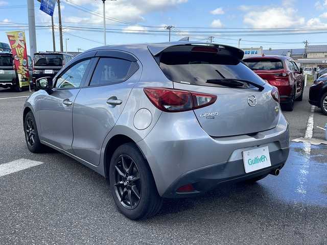 マツダ デミオ XD ツーリング 神奈川県 2014(平26)年 8.3万km アルミニウムメタリック ディーラー純正SDナビ/フルセグＴＶ・Bluetooth接続/バックカメラ/ヘッドアップディスプレイ/ステアリングスイッチ/パドルシフト/ブラインドスポットモニター/クルーズコントロール/ETC/ＬＥＤヘッドライト/ドアバイザー/プッシュスタート/衝突軽減ブレーキ/スマートキー