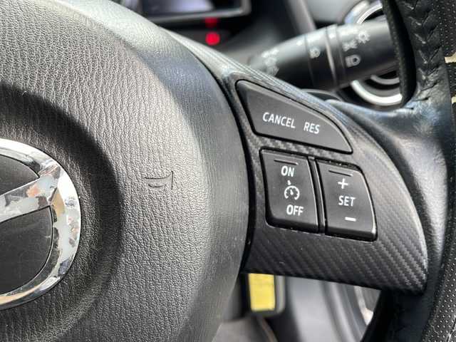 マツダ デミオ XD ツーリング 神奈川県 2014(平26)年 8.3万km アルミニウムメタリック ディーラー純正SDナビ/フルセグＴＶ・Bluetooth接続/バックカメラ/ヘッドアップディスプレイ/ステアリングスイッチ/パドルシフト/ブラインドスポットモニター/クルーズコントロール/ETC/ＬＥＤヘッドライト/ドアバイザー/プッシュスタート/衝突軽減ブレーキ/スマートキー