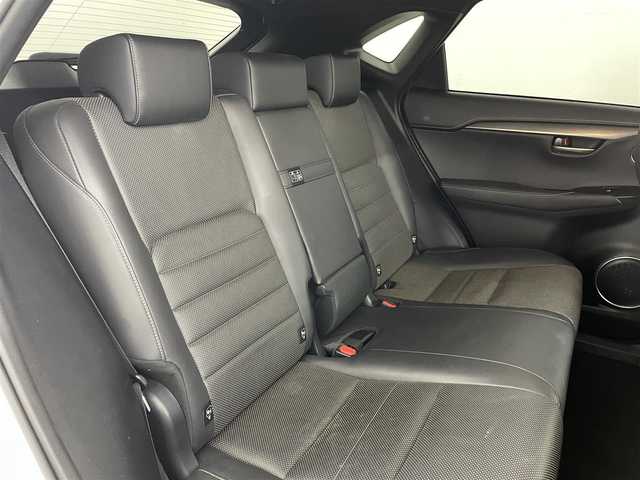 レクサス ＮＸ 300h Fスポーツ 福島県 2020(令2)年 3.1万km ホワイトノーヴァガラスフレーク レクサスセーフティセンス/・プリクラッシュセーフティ/・レーントレーシングアシスト/・レーダークルーズコントロール/・アダプティブハイビーム/・オートマチックハイビーム/・ロードサインアシスト/純正ディスプレイオーディオナビ/・フルセグTV/BT/AUX/USB/CD/DVD/FM/AM/・Miracast/・ビルトインETC2.0/・バックカメラ/・アラウンドビューモニター/・前方ドライブレコーダー/レザーシート/・D+N席シートヒーター/・D+N席エアシート/・D+N席パワーシート/・メモリーシート/革張りステアリング/・ステアリングスイッチ/・パドルシフト/・ステアリングヒーター/電動リアゲート/電子パーキング/・オートブレーキホールド/ブラインドスポットモニター/電動格納ミラー/・ウィンカーミラー/・オートミラー/プッシュスタート/・スマートキー/・スペアキー1本/・カードキー1枚/LEDヘッドライト/・オートライト/・フォグランプ/コーナーセンサー/純正フロアマット/純正18インチAW