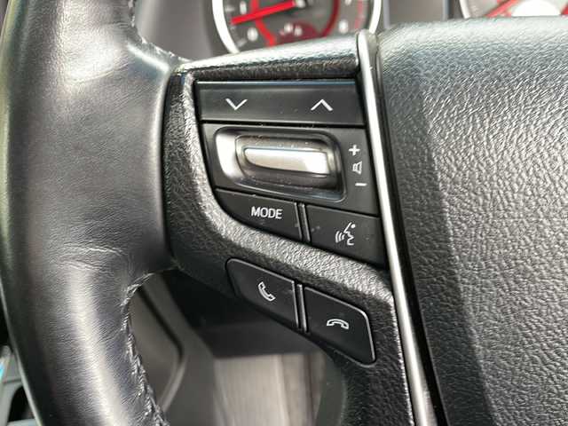 トヨタ アルファード SC 大阪府 2019(平31)年 11.9万km ホワイトパールクリスタルシャイン ワンオーナー/11インチアルパインメモリナビ/・AM/FM/CD/DVD/Bluetooth/・フルセグテレビ/サンルーフ/フリップダウンモニター/バックカメラ/ビルトインETC/ドライブレコーダー/レーダークルーズコントロール/衝突軽減ブレーキ/デジタルインナーミラー/レーンキープアシスト/アイドリングストップ/横滑り防止装置/盗難防止装置/電動パーキングブレーキ/両側パワースライド/前後コーナーセンサー/メモリシート（D席）/パワーシート（D席+N席）/エアシート（D席+N席）/シートヒーター（D席+N席）/LEDヘッドライト/オートマチックハイビーム/オートライト/ダブルオートエアコン/プッシュスタートボタン/スマートキー×2/ステアリングリモコン/革巻きステアリング/純正17インチアルミホイール/12V充電器/USBジャック/純正フロアマット/ドアバイザー/ステアリングヒーター/保証書/取扱説明書