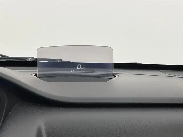 スズキ ワゴンＲ HYBRID FZ 千葉県 2017(平29)年 3.9万km ブレイブカーキP 禁煙車/スズキセーフティサポート/・デュアルセンサーブレーキサポート/・ヘッドアップディスプレイ/・車線逸脱警報システム/・コーナーセンサー/純正８インチメモリナビ/・型番：CN-RZ83/・CD/Bluetooth/フルセグTV/・全方位カメラ/・ビルトインETC/D席シートヒーター/革巻きステアリング/・ステアリングスイッチ/純正フロアマット/純正１４インチAW/オートライト/・ハロゲンヘッドライト/スマートキー&プッシュスタート