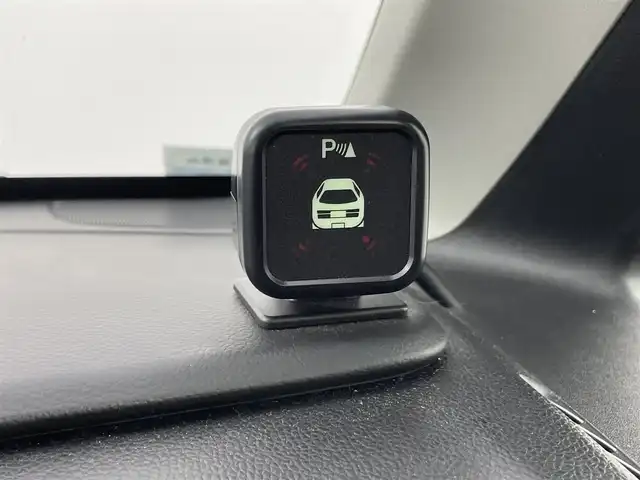 スズキ ワゴンＲ HYBRID FZ 千葉県 2017(平29)年 3.9万km ブレイブカーキP 禁煙車/スズキセーフティサポート/・デュアルセンサーブレーキサポート/・ヘッドアップディスプレイ/・車線逸脱警報システム/・コーナーセンサー/純正８インチメモリナビ/・型番：CN-RZ83/・CD/Bluetooth/フルセグTV/・全方位カメラ/・ビルトインETC/D席シートヒーター/革巻きステアリング/・ステアリングスイッチ/純正フロアマット/純正１４インチAW/オートライト/・ハロゲンヘッドライト/スマートキー&プッシュスタート