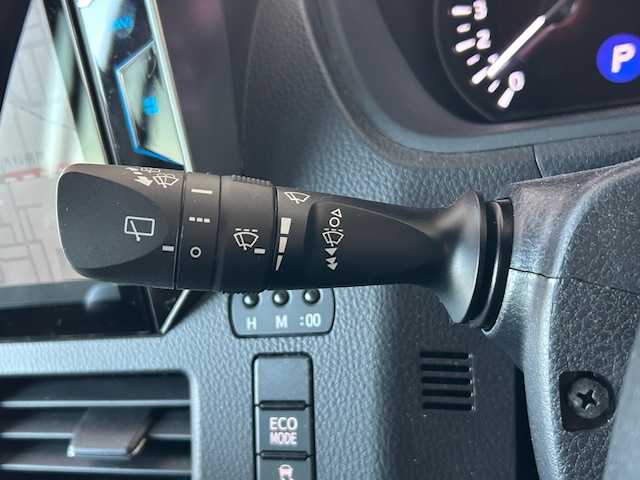 トヨタ エスクァイア Gi プレミアムパッケージ ブラックテーラード 道東・釧路十勝 2019(平31)年 3.2万km ブラック 4WD/寒冷地仕様/ワンオーナー/社外10インチメモリーナビ/　　（DVD/CD/フルセグTV/Bluetooth）/バックカメラ/トヨタセーフティセンス/　　衝突軽減ブレーキ/　　レーンキープアシスト/　　オートマチックハイビーム/クルーズコントロール/社外10.2インチフリップダウンモニター/両側パワースライドドア/フロントワイパーデアイサ―/ハーフレザーシート/前席シートヒーター/アイドリングストップ/ウッドコンビハンドル/ステアリングヒーター/ステアリングリモコン/ビルトインETC/LEDヘッドライト/フォグライト/横滑り防止装置/ウィンカーミラー/電動格納ミラー/運転席シートヒーター/モデリスタフルエアロ/ドライブレコーダー前後/純正ドアバイザー/純正フロアマット/スペアタイヤ/社外レーダー/キーレス一体型純正エンジンスターター/スマートキー/エンジンプッシュスタート/スペアキー/ディーラー記録簿 R4/5/6/取扱説明書/保証書/ナビ取説/純正15インチアルミホイール