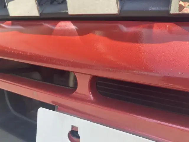 スズキ ジムニー クロスアドベンチャー XC 静岡県 2011(平23)年 9.3万km フェニックスレッドパール (株)IDOMが運営する【じしゃロン焼津店】の自社ローン専用車両になります。こちらは現金またはオートローンご利用時の価格です。自社ローンご希望の方は別途その旨お申付け下さい/【じしゃロン個店占有の為　落札禁止】/KENWOODカーオーディオ(U353)/ラジオ/CD/iPod/背面タイヤ/X-Adventure専用シート/D席シートヒーター/パートタイム4WD/インタークーラーターボ/5速MT/ETC/純正アルミホイール/キーレス/スペアキー（鍵式）/フォグ/ドアバイザー