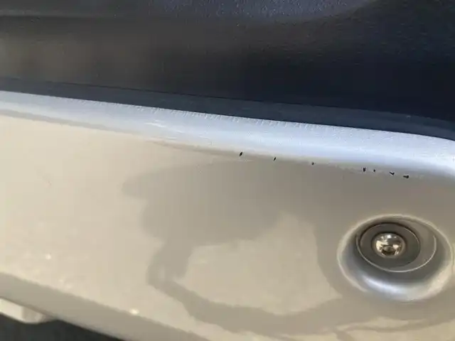 スズキ ジムニー クロスアドベンチャー XC 静岡県 2011(平23)年 9.3万km フェニックスレッドパール (株)IDOMが運営する【じしゃロン焼津店】の自社ローン専用車両になります。こちらは現金またはオートローンご利用時の価格です。自社ローンご希望の方は別途その旨お申付け下さい/【じしゃロン個店占有の為　落札禁止】/KENWOODカーオーディオ(U353)/ラジオ/CD/iPod/背面タイヤ/X-Adventure専用シート/D席シートヒーター/パートタイム4WD/インタークーラーターボ/5速MT/ETC/純正アルミホイール/キーレス/スペアキー（鍵式）/フォグ/ドアバイザー