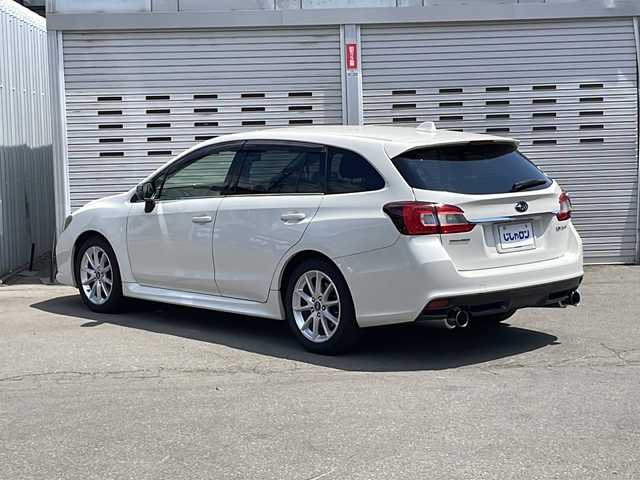 スバル レヴォーグ 1．6GT－S アイサイト 道央・札幌 2014(平26)年 14.4万km クリスタルホワイトP (株)IDOMが運営する【じしゃロン札幌店】の自社ローン専用車両になります。こちらは現金またはオートローンご利用価格です。自社ローンご希望の方は別途その旨お申し付けください。/・レーンキープアシスト/・パワーシート/・アイサイト/・社外SDナビ/BT/CD/DVD/AM/FM/・フルセグTV/・バックカメラ/・クルーズコントロール/・スマートキー/・ETC/・柿本デュアルマフラー/・17インチAW