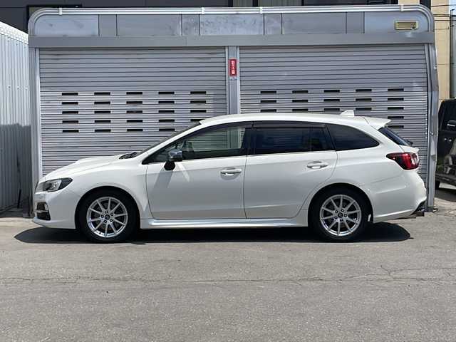 スバル レヴォーグ 1．6GT－S アイサイト 道央・札幌 2014(平26)年 14.4万km クリスタルホワイトP (株)IDOMが運営する【じしゃロン札幌店】の自社ローン専用車両になります。こちらは現金またはオートローンご利用価格です。自社ローンご希望の方は別途その旨お申し付けください。/・レーンキープアシスト/・パワーシート/・アイサイト/・社外SDナビ/BT/CD/DVD/AM/FM/・フルセグTV/・バックカメラ/・クルーズコントロール/・スマートキー/・ETC/・柿本デュアルマフラー/・17インチAW