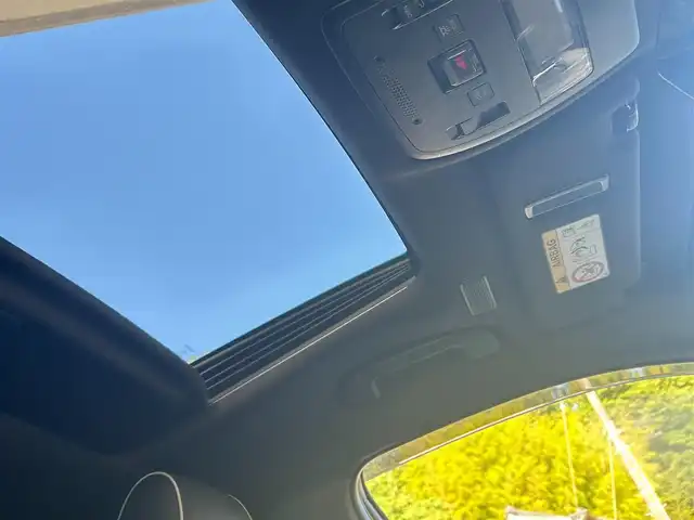 トヨタ クラウン ハイブリッド RS アドバンス 福島県 2019(令1)年 2.6万km ホワイトパールクリスタルシャイン 登録時走行距離：25457km/サンルーフ/純正ナビ/ (フルセグTV/BT/CD/DVD/AM/FM)/バックカメラ/全周囲カメラ/トヨタセーフティセンス/ ・プリクラッシュセーフティ/ ・クリアランスソナー/ ・BSM（ブラインドスポットモニター）/ ・RCTA（リヤクロストラフィックアラート）/プッシュスタート/パドルシフト/ステアリングスイッチ/電動チルト/MTモード付AT/ビルトインETC/前後ドライブレコーダー/レザーシート/パワーシート/ (D席/N席）/メモリーシート/純正フロアマット/電動格納ミラー/ウィンカーミラー/ドアバイザー/オートライト/オートマチックハイビーム/LEDヘッドライト/フォグランプ/スマートキー/エンジンスターター/純正18インチAW/レーンキープアシスト/横滑り防止装置/保証書/取扱説明書