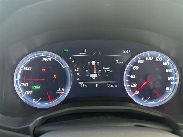 トヨタ クラウン ハイブリッド RS アドバンス 福島県 2019(令1)年 2.6万km ホワイトパールクリスタルシャイン 登録時走行距離：25457km/サンルーフ/純正ナビ/ (フルセグTV/BT/CD/DVD/AM/FM)/バックカメラ/全周囲カメラ/トヨタセーフティセンス/ ・プリクラッシュセーフティ/ ・クリアランスソナー/ ・BSM（ブラインドスポットモニター）/ ・RCTA（リヤクロストラフィックアラート）/プッシュスタート/パドルシフト/ステアリングスイッチ/電動チルト/MTモード付AT/ビルトインETC/前後ドライブレコーダー/レザーシート/パワーシート/ (D席/N席）/メモリーシート/純正フロアマット/電動格納ミラー/ウィンカーミラー/ドアバイザー/オートライト/オートマチックハイビーム/LEDヘッドライト/フォグランプ/スマートキー/エンジンスターター/純正18インチAW/レーンキープアシスト/横滑り防止装置/保証書/取扱説明書