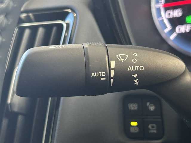 トヨタ クラウン ハイブリッド RS アドバンス 福島県 2019(令1)年 2.6万km ホワイトパールクリスタルシャイン 登録時走行距離：25457km/サンルーフ/純正ナビ/ (フルセグTV/BT/CD/DVD/AM/FM)/バックカメラ/全周囲カメラ/トヨタセーフティセンス/ ・プリクラッシュセーフティ/ ・クリアランスソナー/ ・BSM（ブラインドスポットモニター）/ ・RCTA（リヤクロストラフィックアラート）/プッシュスタート/パドルシフト/ステアリングスイッチ/電動チルト/MTモード付AT/ビルトインETC/前後ドライブレコーダー/レザーシート/パワーシート/ (D席/N席）/メモリーシート/純正フロアマット/電動格納ミラー/ウィンカーミラー/ドアバイザー/オートライト/オートマチックハイビーム/LEDヘッドライト/フォグランプ/スマートキー/エンジンスターター/純正18インチAW/レーンキープアシスト/横滑り防止装置/保証書/取扱説明書