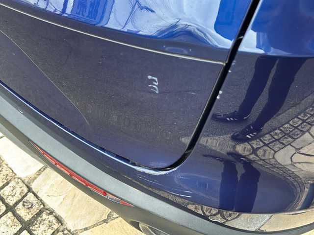 アルファロメオ ステルヴィオ ファーストエディション 静岡県 2019(令1)年 7.5万km ブルーモンテカルロ 純正メモリナビ/・Bluetooth/・USB/・AUX/・AM/・FM/主要装備/・衝突軽減/・追従クルコン/・バックカメラ/・コーナーセンサー/・ETC/・オートライト/・オートハイビーム/・純正ドラレコ前後/・シートヒーター/・ハンドルヒーター/・フォグランプ/・純正アルミホイール/・純正フロアマット/・スマートキー/・プッシュスタート