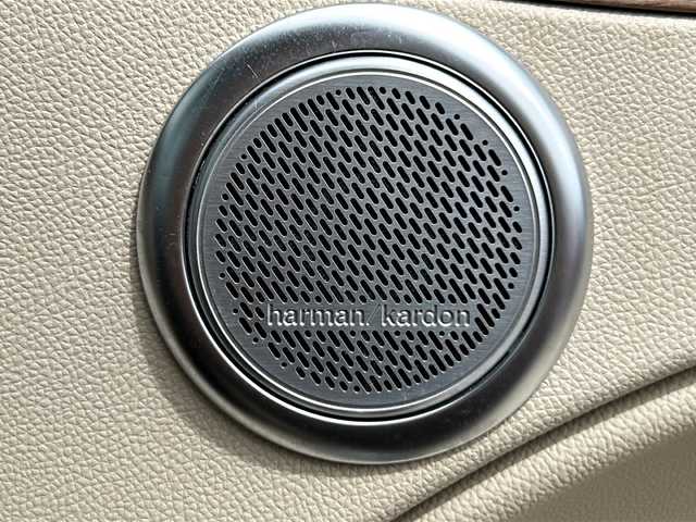 アルファロメオ ステルヴィオ ファーストエディション 静岡県 2019(令1)年 7.5万km ブルーモンテカルロ 純正メモリナビ/・Bluetooth/・USB/・AUX/・AM/・FM/主要装備/・衝突軽減/・追従クルコン/・バックカメラ/・コーナーセンサー/・ETC/・オートライト/・オートハイビーム/・純正ドラレコ前後/・シートヒーター/・ハンドルヒーター/・フォグランプ/・純正アルミホイール/・純正フロアマット/・スマートキー/・プッシュスタート