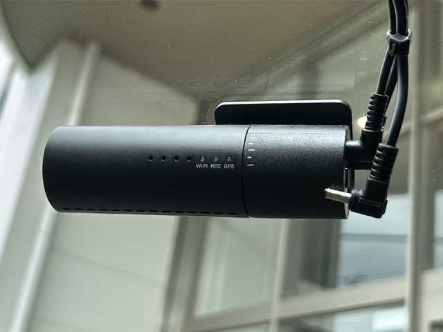 アルファロメオ ステルヴィオ ファーストエディション 静岡県 2019(令1)年 7.5万km ブルーモンテカルロ 純正メモリナビ/・Bluetooth/・USB/・AUX/・AM/・FM/主要装備/・衝突軽減/・追従クルコン/・バックカメラ/・コーナーセンサー/・ETC/・オートライト/・オートハイビーム/・純正ドラレコ前後/・シートヒーター/・ハンドルヒーター/・フォグランプ/・純正アルミホイール/・純正フロアマット/・スマートキー/・プッシュスタート
