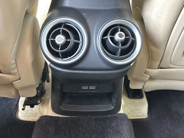 アルファロメオ ステルヴィオ ファーストエディション 静岡県 2019(令1)年 7.5万km ブルーモンテカルロ 純正メモリナビ/・Bluetooth/・USB/・AUX/・AM/・FM/主要装備/・衝突軽減/・追従クルコン/・バックカメラ/・コーナーセンサー/・ETC/・オートライト/・オートハイビーム/・純正ドラレコ前後/・シートヒーター/・ハンドルヒーター/・フォグランプ/・純正アルミホイール/・純正フロアマット/・スマートキー/・プッシュスタート