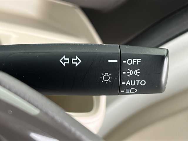 ホンダ Ｎ ＢＯＸ G ホンダセンシング 三重県 2020(令2)年 4.9万km プラチナホワイトパール 純正ナビ　/バックカメラ　/ビルトインＥＴＣ　/両側スライドドア　/スペアキー　/レーダークルーズコントロール /レーンキープアシスト /衝突軽減 /LEDヘッドライト /オートライト /ステアリングスイッチ /純正フロアマット/電動格納ミラー/禁煙車