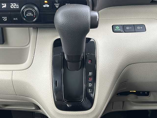 ホンダ Ｎ ＢＯＸ G ホンダセンシング 三重県 2020(令2)年 4.9万km プラチナホワイトパール 純正ナビ　/バックカメラ　/ビルトインＥＴＣ　/両側スライドドア　/スペアキー　/レーダークルーズコントロール /レーンキープアシスト /衝突軽減 /LEDヘッドライト /オートライト /ステアリングスイッチ /純正フロアマット/電動格納ミラー/禁煙車
