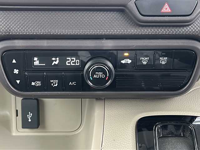 ホンダ Ｎ ＢＯＸ G ホンダセンシング 三重県 2020(令2)年 4.9万km プラチナホワイトパール 純正ナビ　/バックカメラ　/ビルトインＥＴＣ　/両側スライドドア　/スペアキー　/レーダークルーズコントロール /レーンキープアシスト /衝突軽減 /LEDヘッドライト /オートライト /ステアリングスイッチ /純正フロアマット/電動格納ミラー/禁煙車