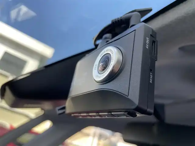 トヨタ ルーミー カスタムG－T 東京都 2020(令2)年 5.7万km レーザーブルークリスタルシャイン 純正9型ナビ/TV/CD/DVD/パノラミックビューモニター/追従クルーズ/両側電動ドア/ビルトインETC2.0/ドライブレコーダー/衝突回避支援ブレーキ機能/クリアランスソナー/純正LEDヘッドライト