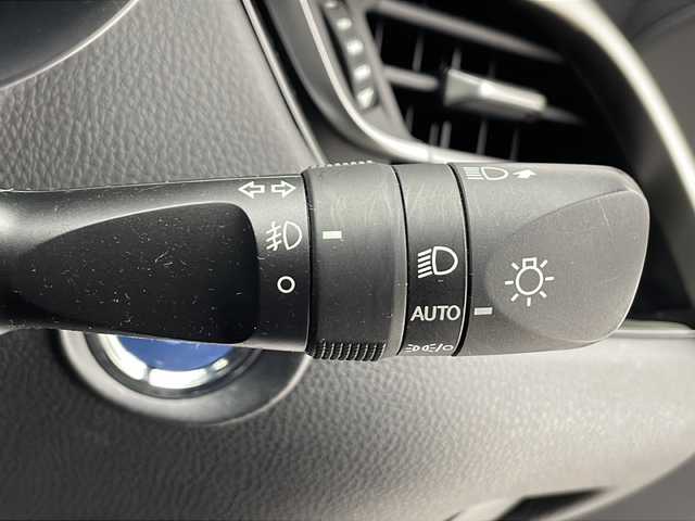 トヨタ Ｃ－ＨＲ G 千葉県 2021(令3)年 3.7万km ブラックマイカ モデリスタエアロ/Ｍｉｒａｃａｓｔ/ＩＳＯＦＩＸ/Ｔ－ｃｏｎｎｅｃｔ/クルーズコントロール/レインセンサー/フォグ/ステアリングスイッチ/オートライト/オートワイパー/全席シートヒータークーラー/ブラインドスポットモニター/パノラミックビューモニター/運転席パワーシート/USB/HDMI