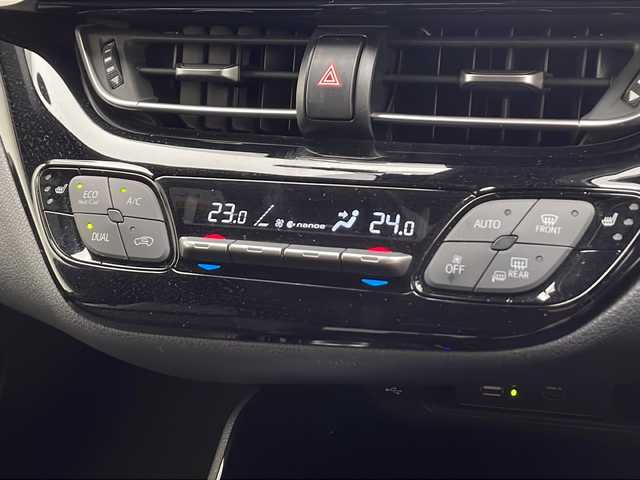 トヨタ Ｃ－ＨＲ G 千葉県 2021(令3)年 3.7万km ブラックマイカ モデリスタエアロ/Ｍｉｒａｃａｓｔ/ＩＳＯＦＩＸ/Ｔ－ｃｏｎｎｅｃｔ/クルーズコントロール/レインセンサー/フォグ/ステアリングスイッチ/オートライト/オートワイパー/全席シートヒータークーラー/ブラインドスポットモニター/パノラミックビューモニター/運転席パワーシート/USB/HDMI