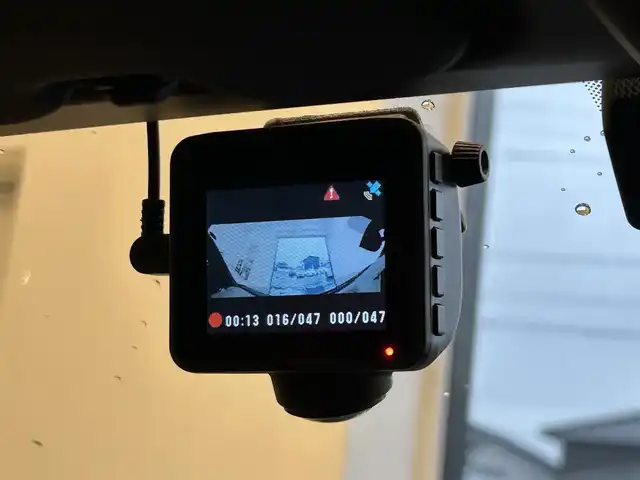 ＢＭＷ ＢＭＷ Ｚ４ sDrive20i Mスポーツ 岐阜県 2021(令3)年 2.3万km サファイアブラックP harman/kardonサラウンドサウンドシステム/ドライビングアシスト/　レーンディパーチャーウォーニング/　レーンチェンジウォーニング/　前車接近警告機能/　衝突回避被害軽減ブレーキ/　後車衝突警告機能/　クロストラフィックウォーニング/リヤビューカメラ予想進路表示機能付/リバースアシスト後退時ステアリングアシスト機能/アクティブクルーズコントロール　ストップアンドゴー機能付/BMWライブコックピット/　10.25インチ ワイドコントロールディスプレイ/　HDDナビゲーションシステム/電動フロントシート　運転席助手席メモリー機能付/　M スポーツシート　運転席助手席/　フロントシートヒーティング　運転席助手席/スマートキースペア