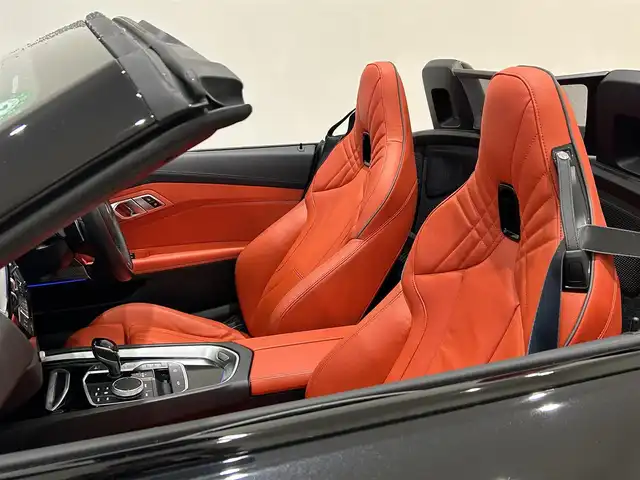 ＢＭＷ ＢＭＷ Ｚ４ sDrive20i Mスポーツ 岐阜県 2021(令3)年 2.3万km サファイアブラックP harman/kardonサラウンドサウンドシステム/ドライビングアシスト/　レーンディパーチャーウォーニング/　レーンチェンジウォーニング/　前車接近警告機能/　衝突回避被害軽減ブレーキ/　後車衝突警告機能/　クロストラフィックウォーニング/リヤビューカメラ予想進路表示機能付/リバースアシスト後退時ステアリングアシスト機能/アクティブクルーズコントロール　ストップアンドゴー機能付/BMWライブコックピット/　10.25インチ ワイドコントロールディスプレイ/　HDDナビゲーションシステム/電動フロントシート　運転席助手席メモリー機能付/　M スポーツシート　運転席助手席/　フロントシートヒーティング　運転席助手席/スマートキースペア