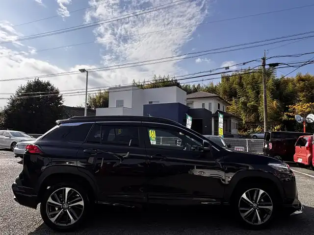 トヨタ カローラ クロス ハイブリッド Z 熊本県 2024(令6)年 3万km スパークリングブラックパールクリスタルシャイン ワンオーナー/モデリスタエアロ/純正ナビ付ディスプレイオーディオ/【フルセグTV/Bluetooth】/パノラミックビューモニター/トヨタセーフティーセンス/・レーダークルーズコントロール/・プリクラッシュセーフティ/・レーントレーシングアシスト/・レーンディパーチャーアラート/・プロアクティブドライビングアシスト/・ブラインドスポットモニター/・リヤクロストラフィックアラート/・リヤカメラディテクション/・パーキングサポートブレーキ/・ロードサインアシスト/・発進遅れ告知機能/・ドライバー異常時対応システム/・ロードサインアシスト/ブレーキホールド/パワーバックドア/純正18インチAW/オートLEDライト/オートマチックハイビーム/ウィンカーミラー/ハーフレザーシート/D席パワーシート/前席シートヒーター/革巻きステアリング/ステアリングスイッチ/ETC/ドライブレコーダー前後/フロアマット/純正ドアバイザー/保証書/取扱説明書/スペアキー