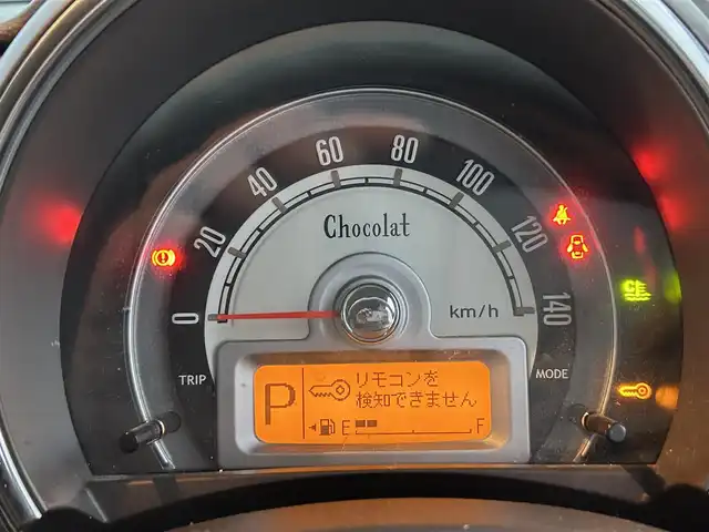 スズキ ラパン ショコラ X 香川県 2014(平26)年 6.9万km カシスピンクパールメタリック 登録時走行距離：68872km/純正ナビゲーション/【地デジ/BT/SD/idod】/衝突被害軽減ブレーキ/バックカメラ/ビルトインETC/アイドリングストップ/HIDヘッドライト/オートライト/横滑り防止装置/誤発進抑制装置/電動格納ミラー/純正フロアマット/ベンチシート/スマートキー/スペアキー