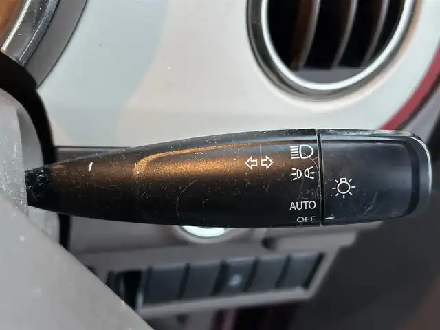 スズキ ラパン ショコラ X 香川県 2014(平26)年 6.9万km カシスピンクパールメタリック 登録時走行距離：68872km/純正ナビゲーション/【地デジ/BT/SD/idod】/衝突被害軽減ブレーキ/バックカメラ/ビルトインETC/アイドリングストップ/HIDヘッドライト/オートライト/横滑り防止装置/誤発進抑制装置/電動格納ミラー/純正フロアマット/ベンチシート/スマートキー/スペアキー