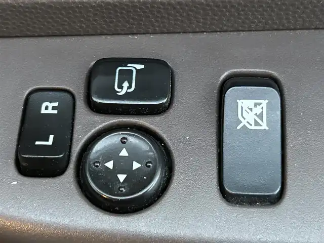 スズキ ラパン ショコラ X 香川県 2014(平26)年 6.9万km カシスピンクパールメタリック 登録時走行距離：68872km/純正ナビゲーション/【地デジ/BT/SD/idod】/衝突被害軽減ブレーキ/バックカメラ/ビルトインETC/アイドリングストップ/HIDヘッドライト/オートライト/横滑り防止装置/誤発進抑制装置/電動格納ミラー/純正フロアマット/ベンチシート/スマートキー/スペアキー