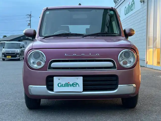 スズキ ラパン ショコラ X 香川県 2014(平26)年 6.9万km カシスピンクパールメタリック 登録時走行距離：68872km/純正ナビゲーション/【地デジ/BT/SD/idod】/衝突被害軽減ブレーキ/バックカメラ/ビルトインETC/アイドリングストップ/HIDヘッドライト/オートライト/横滑り防止装置/誤発進抑制装置/電動格納ミラー/純正フロアマット/ベンチシート/スマートキー/スペアキー