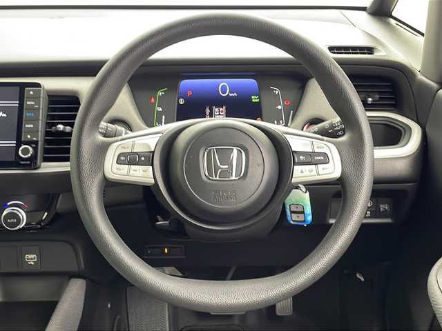ホンダ フィット e:HEVクロスター 三重県 2020(令2)年 4.8万km プラチナホワイトパール 禁煙車/純正7インチナビ/　フルセグTV/CD/DVD/Bluetooth/バックカメラ/純正LEDヘッドライト/ホンダセンシング/前後ドラレコ/前後コーナーセンサー/プッシュスタート/スマートキー/ステアリングスイッチ/AAC/衝突軽減ブレーキシステム/レーンキープアシストシステム/オートマチックハイビーム/オートライト/スペアキー
