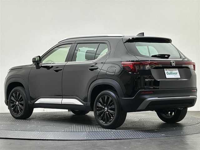 ホンダ ＷＲ－Ｖ Z+ ブラックスタイル 愛媛県 2025(令7)年 0.2万km クリスタルブラックパール ・１０型ポータブルナビ（ワンセグＴＶ・ＢＴ・ＳＤ・ＵＳＢ接続）/・クルーズコントロール　/・レーンキープアシスト　/・ステアリングリモコン　/・前後コーナーセンサー　/・衝突軽減ブレーキ　/・スペアキー