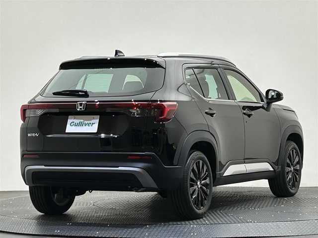 ホンダ ＷＲ－Ｖ Z+ ブラックスタイル 愛媛県 2025(令7)年 0.2万km クリスタルブラックパール ・１０型ポータブルナビ（ワンセグＴＶ・ＢＴ・ＳＤ・ＵＳＢ接続）/・クルーズコントロール　/・レーンキープアシスト　/・ステアリングリモコン　/・前後コーナーセンサー　/・衝突軽減ブレーキ　/・スペアキー