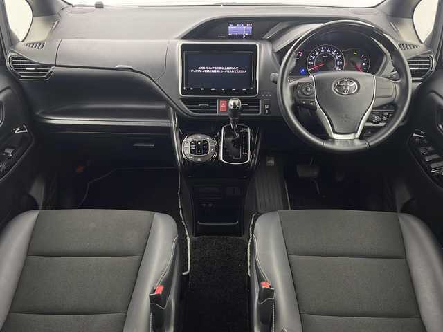 トヨタ ノア Si ダブルバイビーⅢ 栃木県 2021(令3)年 4.4万km ブラック 両側パワースライドドア/純正9インチナビ/純正12.1インチフリップダウンモニター/トヨタセーフティセンス/クルーズコントロール/プリクラッシュセーフティ/コーナーセンサー/レーンディパーチャーアラート/アイドリングストップ/ETC2.0/ドライブレコーダー/オートライト/オートハイビーム/横滑り防止装置/電動格納ミウィンカーミラー/ステアリングスイッチ/純正フロアマット/純正16インチAW