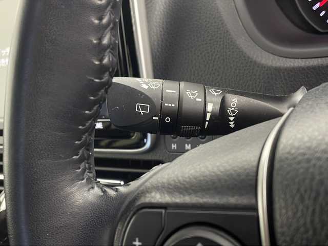 トヨタ ノア Si ダブルバイビーⅢ 栃木県 2021(令3)年 4.4万km ブラック 両側パワースライドドア/純正9インチナビ/純正12.1インチフリップダウンモニター/トヨタセーフティセンス/クルーズコントロール/プリクラッシュセーフティ/コーナーセンサー/レーンディパーチャーアラート/アイドリングストップ/ETC2.0/ドライブレコーダー/オートライト/オートハイビーム/横滑り防止装置/電動格納ミウィンカーミラー/ステアリングスイッチ/純正フロアマット/純正16インチAW