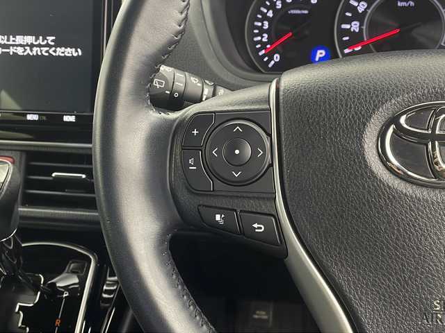 トヨタ ノア Si ダブルバイビーⅢ 栃木県 2021(令3)年 4.4万km ブラック 両側パワースライドドア/純正9インチナビ/純正12.1インチフリップダウンモニター/トヨタセーフティセンス/クルーズコントロール/プリクラッシュセーフティ/コーナーセンサー/レーンディパーチャーアラート/アイドリングストップ/ETC2.0/ドライブレコーダー/オートライト/オートハイビーム/横滑り防止装置/電動格納ミウィンカーミラー/ステアリングスイッチ/純正フロアマット/純正16インチAW