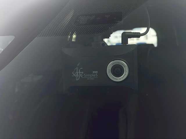 トヨタ ノア Si ダブルバイビーⅢ 栃木県 2021(令3)年 4.4万km ブラック 両側パワースライドドア/純正9インチナビ/純正12.1インチフリップダウンモニター/トヨタセーフティセンス/クルーズコントロール/プリクラッシュセーフティ/コーナーセンサー/レーンディパーチャーアラート/アイドリングストップ/ETC2.0/ドライブレコーダー/オートライト/オートハイビーム/横滑り防止装置/電動格納ミウィンカーミラー/ステアリングスイッチ/純正フロアマット/純正16インチAW