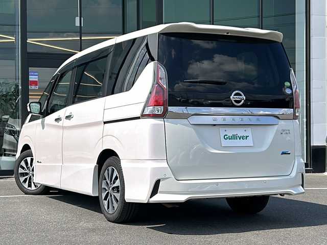 日産 セレナ ハイウェイスター プロパイロットED 茨城県 2017(平29)年 6.1万km ブリリアントホワイトパール 純正ナビゲーション（AM/FM/Bluetooth接続/AUX/USB/HDMI/SD/CD/DVD）/フリップダウンモニター付き/バックカメラ/フルセグTV/ETC/アイドリングストップ/クルーズコントロール/スマートキー/純正フロアマット/前方ドライブレコーダー/両側パワースライドドア/純正16インチアルミホイール/前後コーナーセンサー