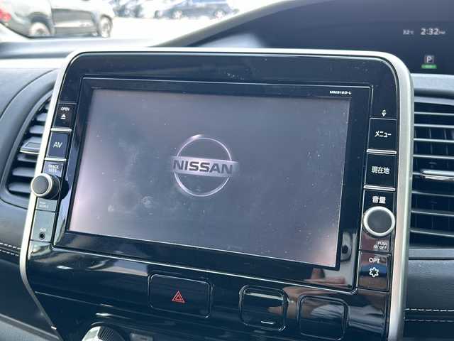 日産 セレナ ハイウェイスター プロパイロットED 茨城県 2017(平29)年 6.1万km ブリリアントホワイトパール 純正ナビゲーション（AM/FM/Bluetooth接続/AUX/USB/HDMI/SD/CD/DVD）/フリップダウンモニター付き/バックカメラ/フルセグTV/ETC/アイドリングストップ/クルーズコントロール/スマートキー/純正フロアマット/前方ドライブレコーダー/両側パワースライドドア/純正16インチアルミホイール/前後コーナーセンサー