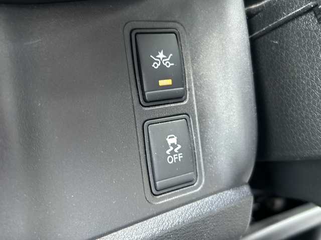 日産 セレナ ハイウェイスター プロパイロットED 茨城県 2017(平29)年 6.1万km ブリリアントホワイトパール 純正ナビゲーション（AM/FM/Bluetooth接続/AUX/USB/HDMI/SD/CD/DVD）/フリップダウンモニター付き/バックカメラ/フルセグTV/ETC/アイドリングストップ/クルーズコントロール/スマートキー/純正フロアマット/前方ドライブレコーダー/両側パワースライドドア/純正16インチアルミホイール/前後コーナーセンサー