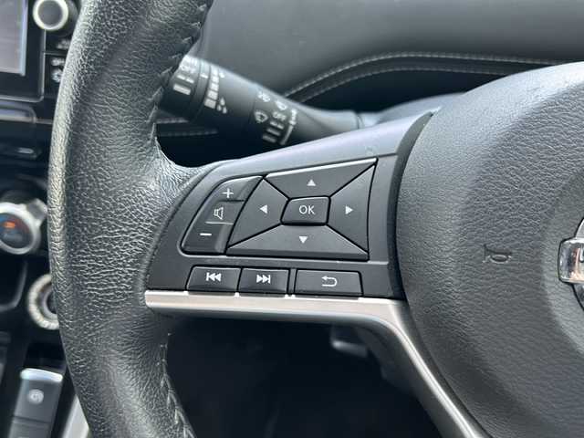 日産 セレナ ハイウェイスター プロパイロットED 道央・札幌 2017(平29)年 6.1万km ブリリアントホワイトパール 純正ナビゲーション（AM/FM/Bluetooth接続/AUX/USB/HDMI/SD/CD/DVD）/フリップダウンモニター付き/バックカメラ/フルセグTV/ETC/アイドリングストップ/クルーズコントロール/スマートキー/純正フロアマット/前方ドライブレコーダー/両側パワースライドドア/純正16インチアルミホイール/前後コーナーセンサー