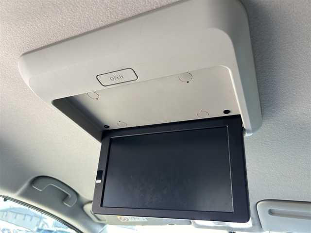 日産 セレナ ハイウェイスター プロパイロットED 道央・札幌 2017(平29)年 6.1万km ブリリアントホワイトパール 純正ナビゲーション（AM/FM/Bluetooth接続/AUX/USB/HDMI/SD/CD/DVD）/フリップダウンモニター付き/バックカメラ/フルセグTV/ETC/アイドリングストップ/クルーズコントロール/スマートキー/純正フロアマット/前方ドライブレコーダー/両側パワースライドドア/純正16インチアルミホイール/前後コーナーセンサー